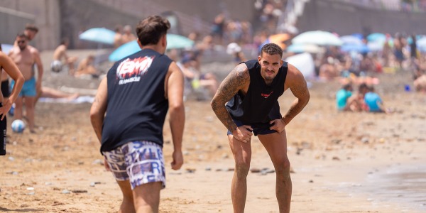 BuyMuscle en el evento de fútbol americano en la playa de Las Canteras